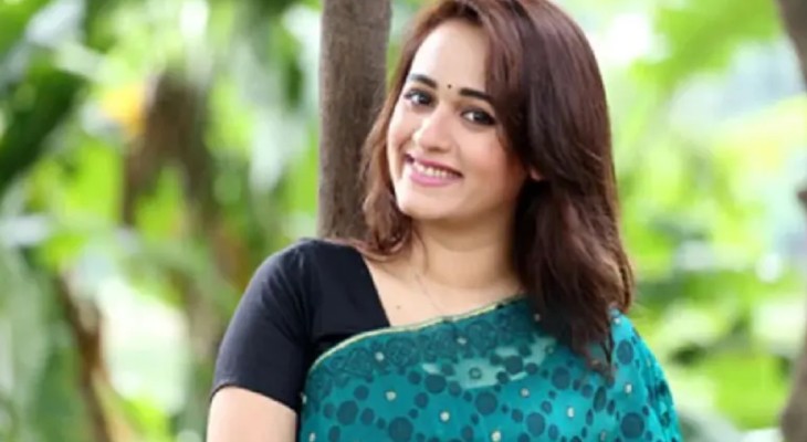 সবসময় নিজেকে ভাঙতে চাই: অহনা