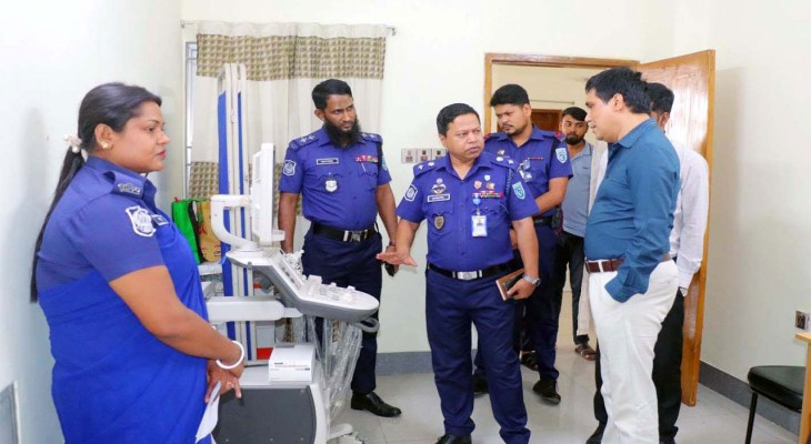 রংপুর পুলিশ সুপারের হাসপাতাল পরিদর্শন