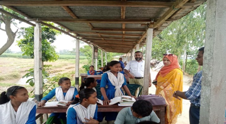 নদী ভাঙনের শিকার বগুড়া সারিয়াকান্দি চকরথিনাথপুর প্রাথমিক বিদ্যালয় স্থানান্তর হচ্ছে