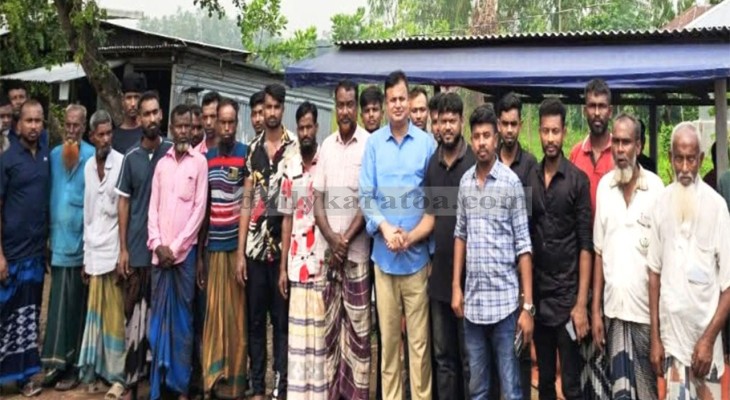 ১৭ মাস পর ভারতের চেন্নাই কারাগার থেকে দেশে ফিরলেন বগুড়া নন্দীগ্রামের ২৮ শ্রমিক