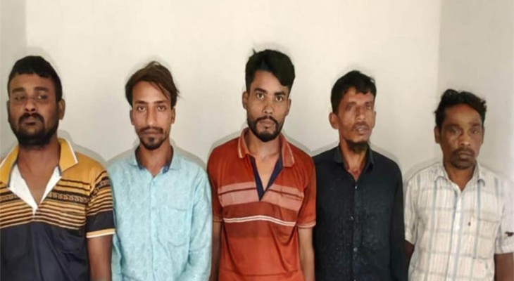 সিরাজগঞ্জের তাড়াশে গাঁজাসহ ৫ মাদক কারবারি গ্রেফতার