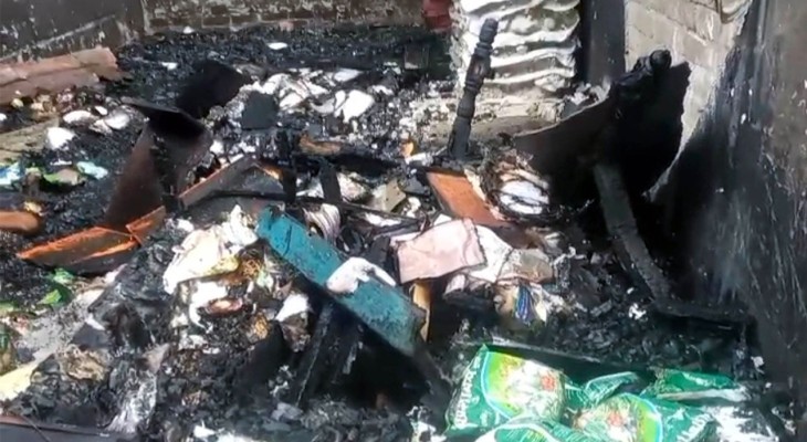 বগুড়ার ধুনটে দূর্বৃত্তের আগুনে পুড়ে ব্যবসা প্রতিষ্ঠানের ২৫ লাখ টাকার ক্ষতি