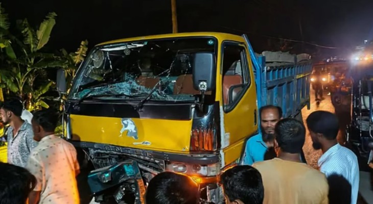 নোয়াখালীতে পিকআপ-মোটরসাইকেল সংঘর্ষে দুইজন নিহত