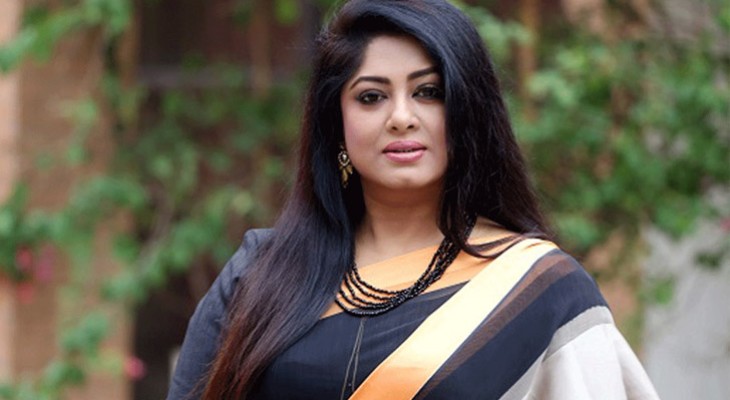‘বিচ্ছেদ বেদনা’ নিয়ে হঠাৎ আলোচনায় মৌসুমী