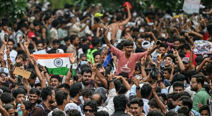 ফের রাজপথে নামার হুমকি ককরোচ জনতা পার্টির