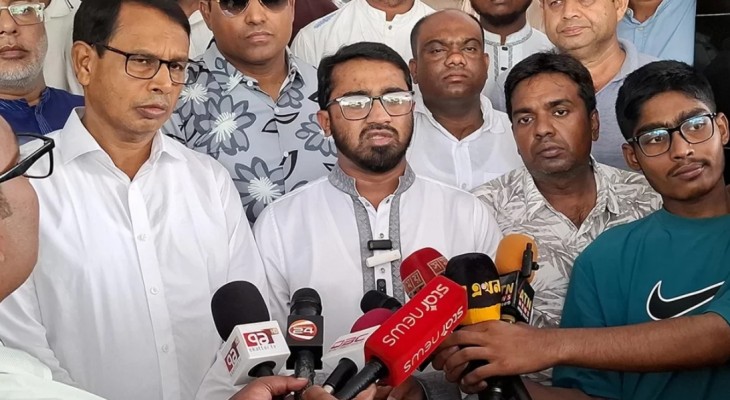 শেখ হাসিনা পালিয়ে যাওয়ার পরেই আওয়ামী লীগের রাজনীতি শেষ হয়ে গেছে: রাশেদ খাঁন