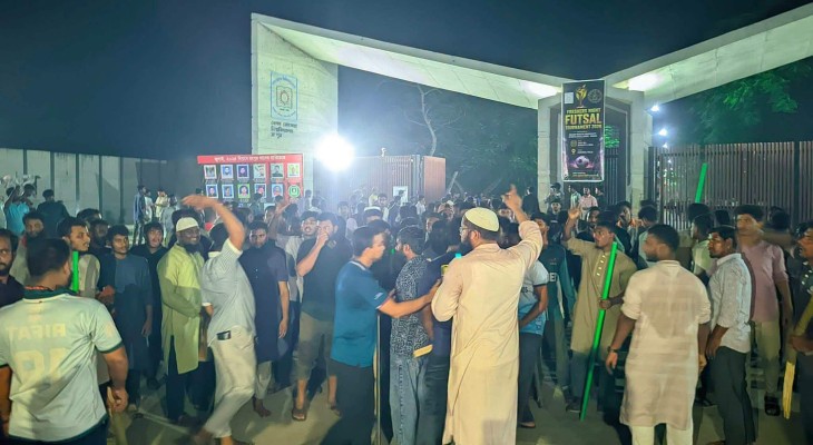 বেরোবিতে ব্যানার বিতর্কে ছাত্রদল-শিবিরের ধাওয়া-পাল্টা ধাওয়া