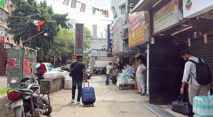 কলকাতায় বিপাকে হাজার হাজার বাংলাদেশি পর্যটক