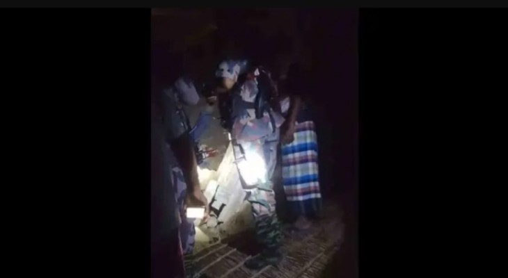 বসতবাড়ির মাটির নিচে পুঁতে রাখা ৩০ ককটেলের বিস্ফোরণ