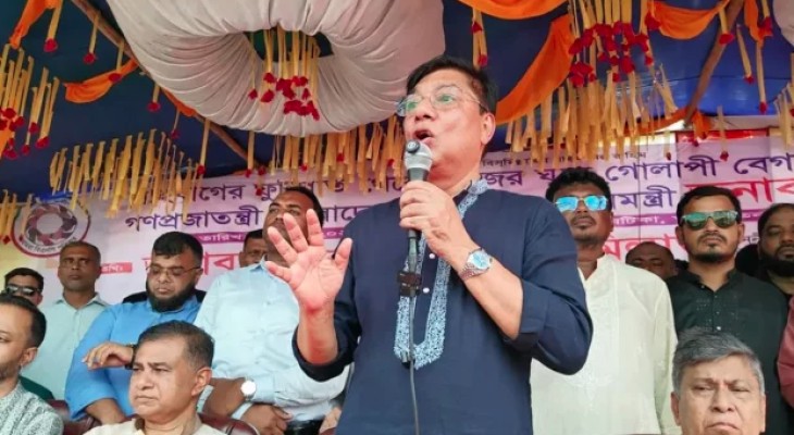 ‘ডিসেম্বর নয়, কালকেই আসুন—হাতকড়া পরিয়ে গ্রহণ করা হবে’