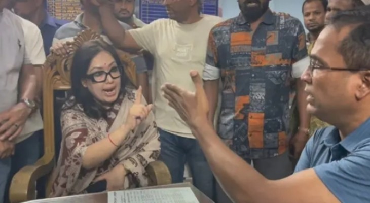 সমর্থকদের নিয়ে থানায় রুমিন ফারহানা, ওসির সঙ্গে উত্তপ্ত বাক্যবিনিময়
