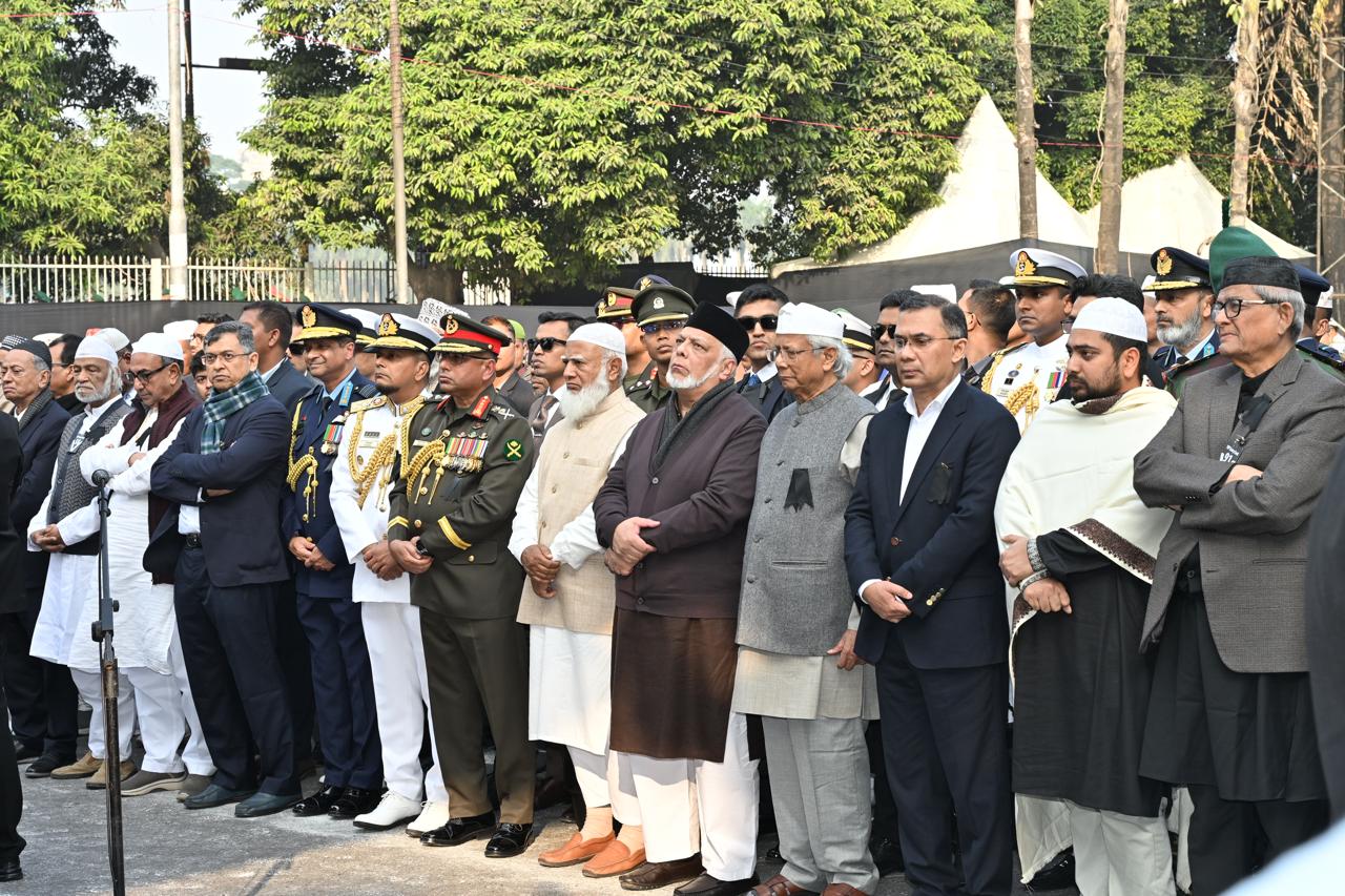 ছবিতে খালেদা জিয়ার প্রতি শ্রদ্ধা