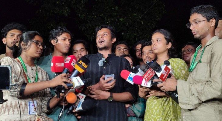 চার প্যানেলের ভোট বর্জন, পুনর্নির্বাচনের দাবি