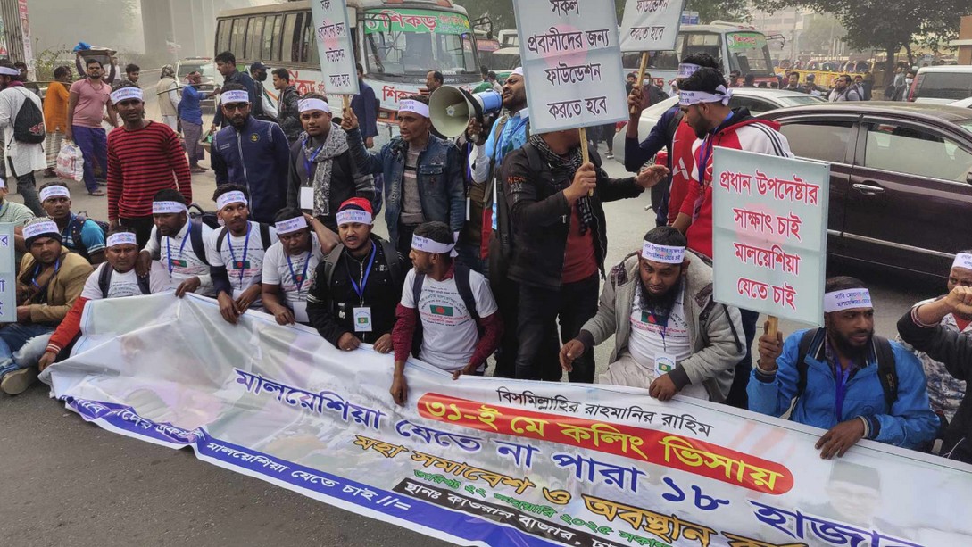 Er porno uchun uyga keldi va xotinini dugonasi bilan kordi.