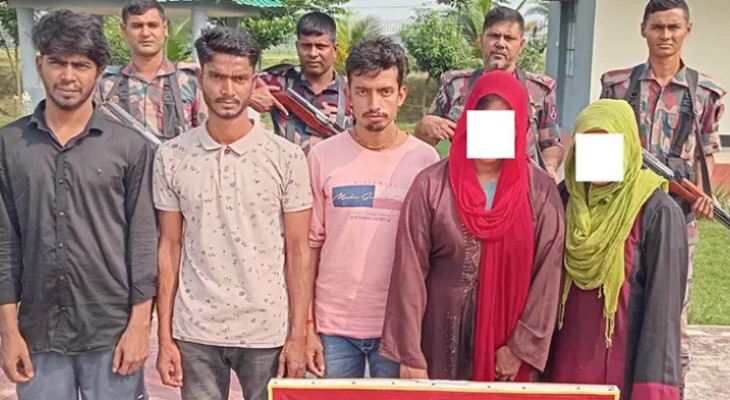মহেশপুর সীমান্তে নারীসহ ৭ বাংলাদেশি আটক