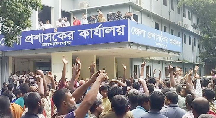 জামালপুরে দাবি মেনে নেওয়ায় ইজিবাইক চালকদের ধর্মঘট প্রত্যাহার