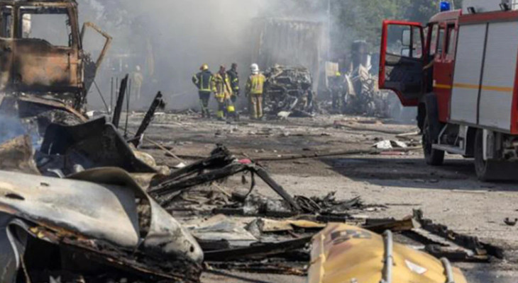 রাশিয়ার ড্রোন ও ক্ষেপণাস্ত্র হামলায় ইউক্রেন জুড়ে বিদ্যুৎ বিভ্রাট
