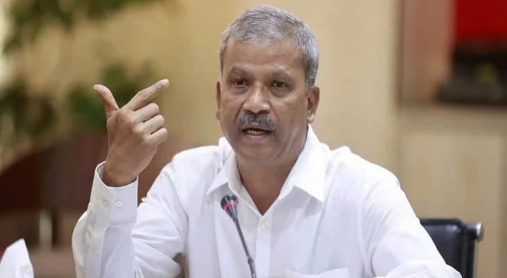 সংস্কার নিয়ে মধ্যরাতে নতুন বার্তা দিলেন আসিফ নজরুল