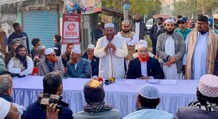 উনি বড় মুফতি, বিলেত থেকে এসে ফতোয়া দিচ্ছেন: গোলাম পরওয়ার