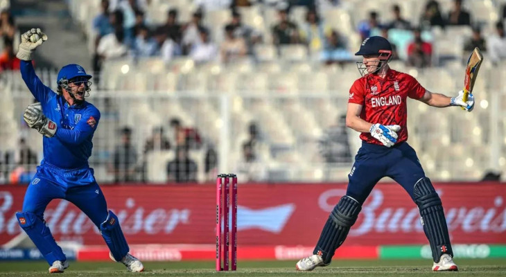 ইতালিকে হারিয়ে সুপার এইটে ইংল্যান্ড