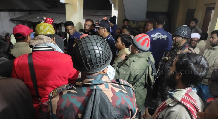 দিনাজপুরের ঘোড়াঘাটে অবরুদ্ধ মাদ্রাসা শিক্ষককে উদ্ধার করলো প্রশাসন