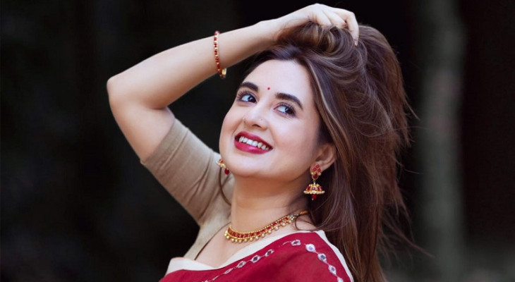 হাসপাতাল থেকে বাসায় ফিরলেন তানিয়া বৃষ্টি