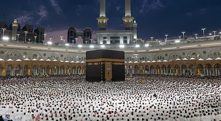 ১৮০০ বিদেশি ওমরাহ এজেন্সির চুক্তি স্থগিত করলো সৌদি আরব