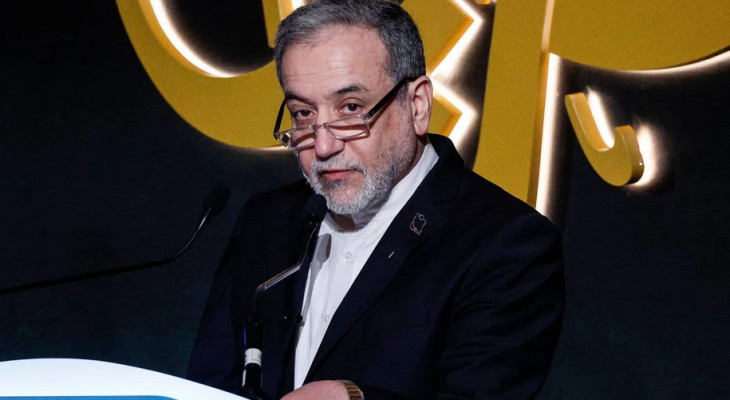 যুক্তরাষ্ট্রের নৌবহর মোতায়েন ইরানকে ভয় দেখাতে পারেনি : আরাগচি