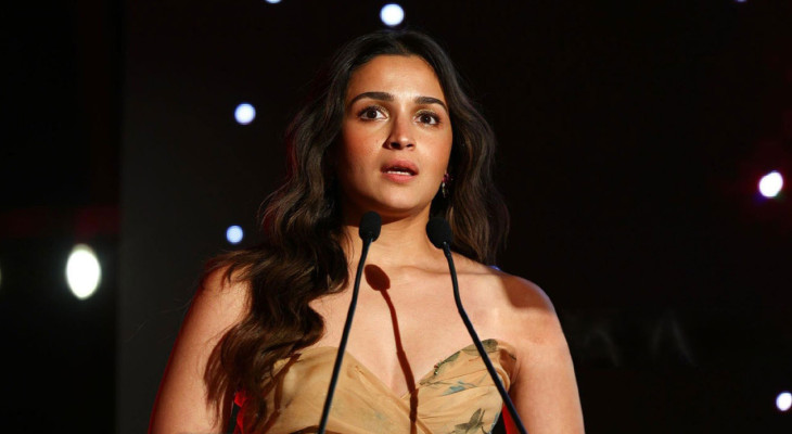 কেনো সোশ্যাল মিডিয়া ছাড়ার কথা ভাবছেন আলিয়া ভাট?