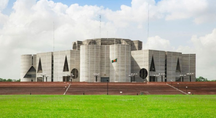 নতুন সরকারের শপথ সোমবার