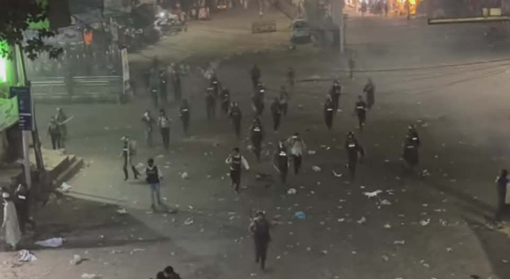 আন্দোলনকারীদের ছত্রভঙ্গ করে শাহবাগে পুলিশের অবস্থান