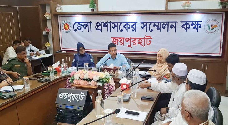 জয়পুরহাটে ড্রাইভিং লাইসেন্স ও কাগজপত্র ছাড়া যানবাহনে তেল না দেওয়ার সিদ্ধান্ত