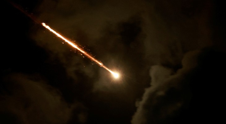 ইরান থেকে মিসাইল নিক্ষেপ, লেবানন থেকে  ইসরায়েলে ছোড়া হলো রকেট