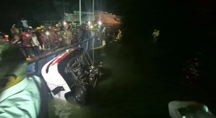 পদ্মায় বাস তলিয়ে যাওয়ার ঘটনায় পাঁচ সদস্যের তদন্ত কমিটি গঠন