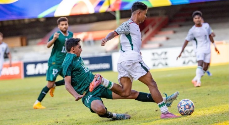 পাকিস্তানকে হারাল ভারত, সেমিফাইনালে বাংলাদেশ