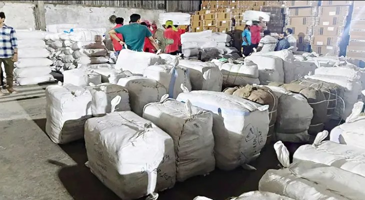 বেনাপোল বন্দরে ৬ কোটি টাকার ভারতীয় পণ্য জব্দ