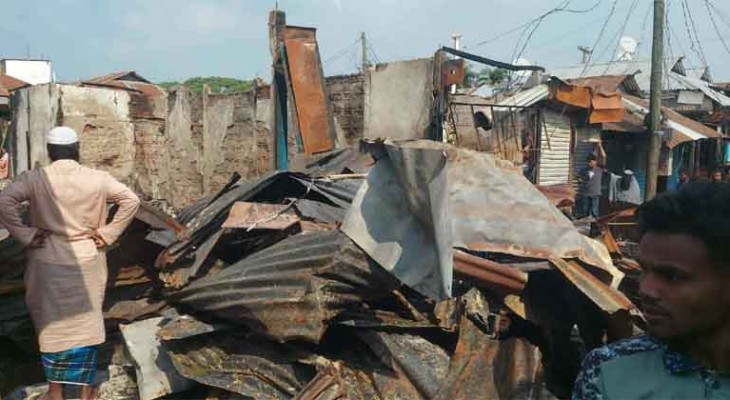 কমলনগরে ভয়াবহ অগ্নিকান্ডে ভস্মীভূত ৭টি দোকান, ২ কোটি টাকার ক্ষতি