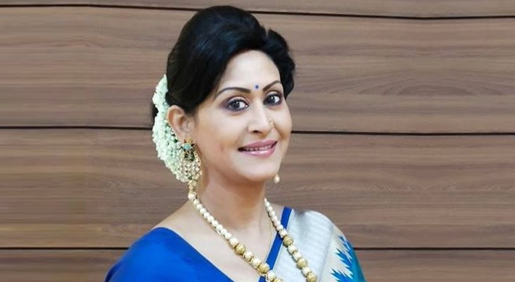 কালি দিয়ে আঙুলে দাগ করে দিত মা, আমি ভাবতাম ভোট দিয়েছি: ইন্দ্রাণী