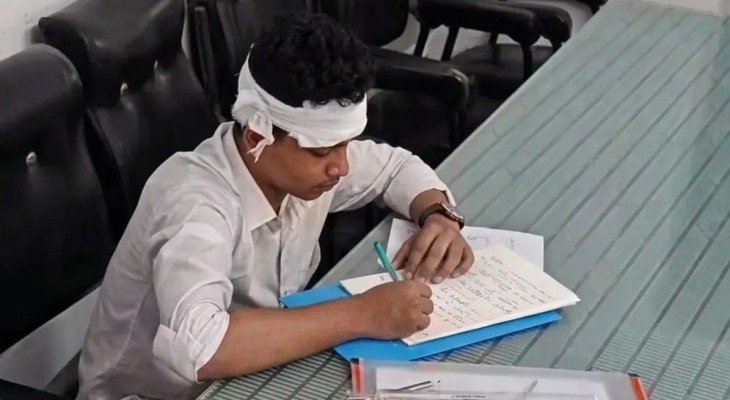 এসএসসি পরীক্ষার হলে ফ্যান খুলে মাথায় পড়ল শিক্ষার্থীর