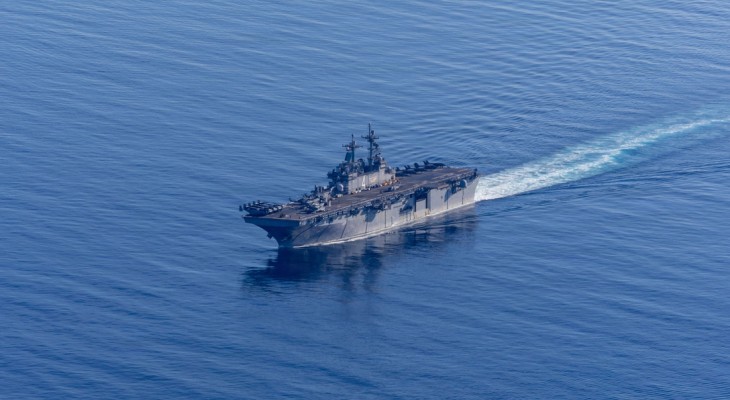 ভারত মহাসাগরে মার্কিন উভচর যুদ্ধজাহাজে হামলা ইরানের 