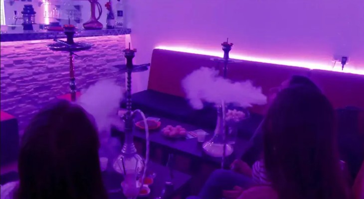 গুলশানে সিসা বারে অভিযান, ম্যানেজার আটক