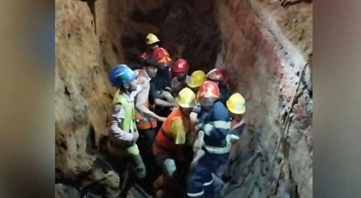 চট্টগ্রামে খনন করতে গিয়ে মাটিচাপায় ২ শ্রমিক নিহত