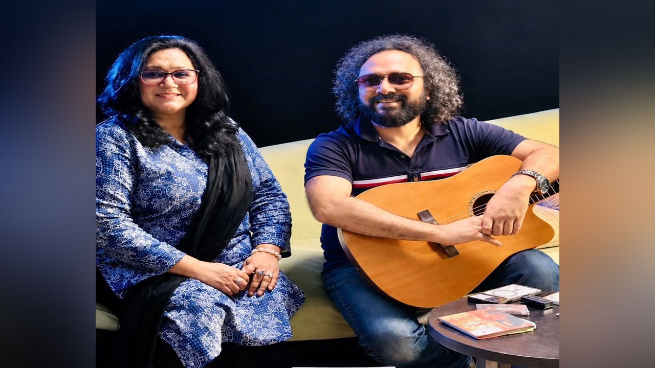 সজীব দাসের সুরে ফাহমিদা নবীর কন্ঠে ‘ ভালোবাসা চাইতে গেলে’